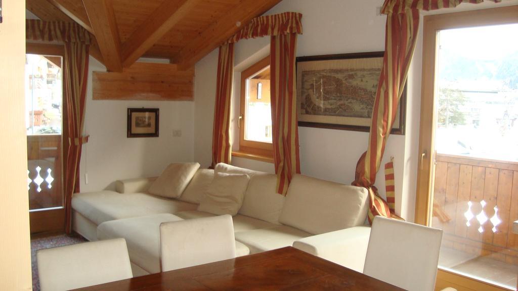 Fantastic Penthouse In Canazei Apartment Bagian luar foto